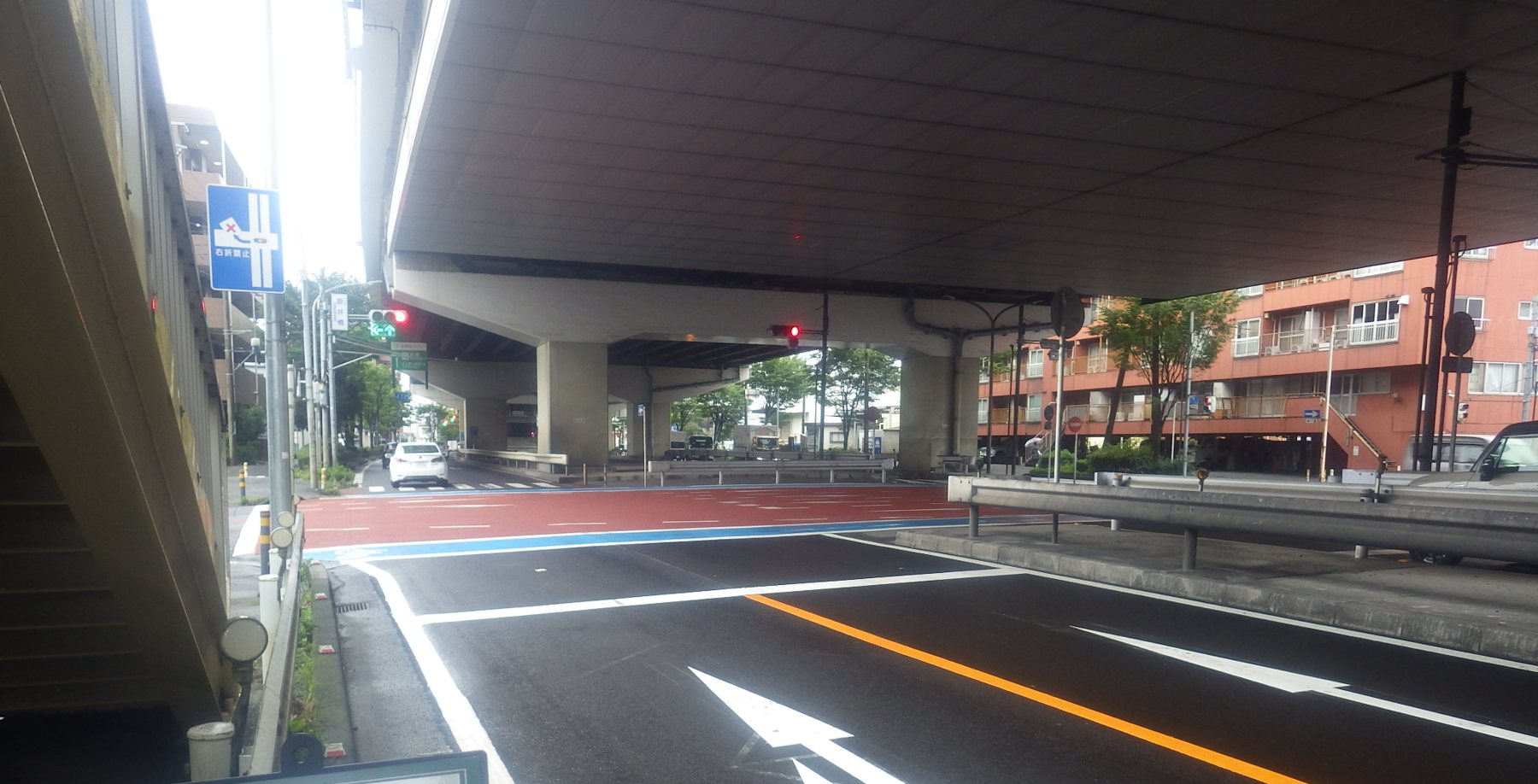 上空から見た大規模土木現場